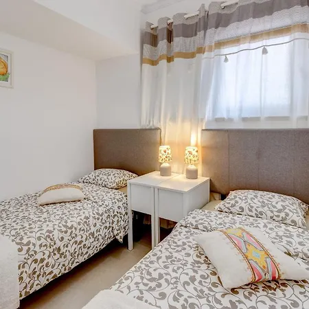 公寓 Two Bedroom Near The Ocean 美洲海滩