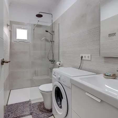 公寓 Two Bedroom Near The Ocean