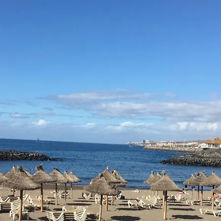 Two Bedroom Near The Ocean 公寓